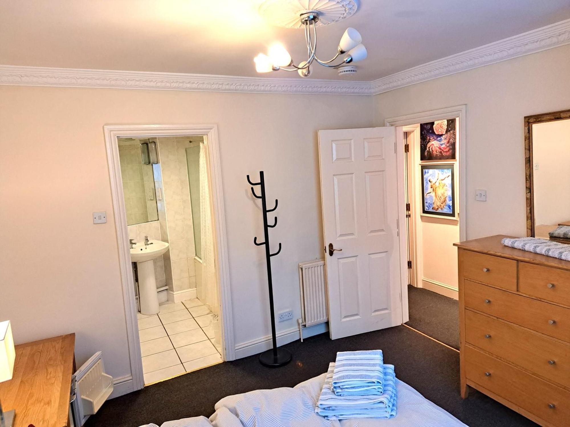 Double Room With Private Bathroom In Flat London Centre Eksteriør billede
